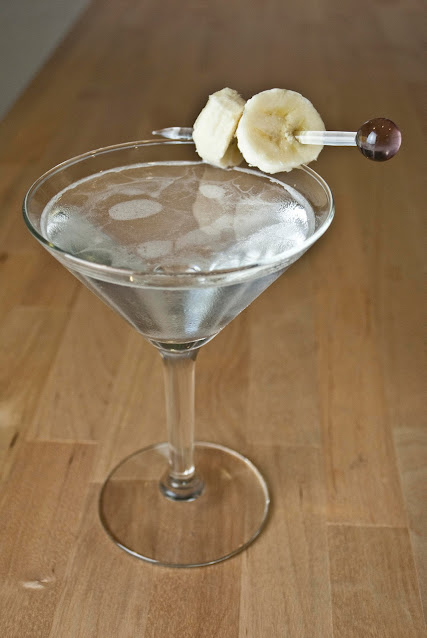 banana split cocktail martini, vanilla vodka, banana liqueur, creme de cacao, banana split photo, banana split picture, banana split image