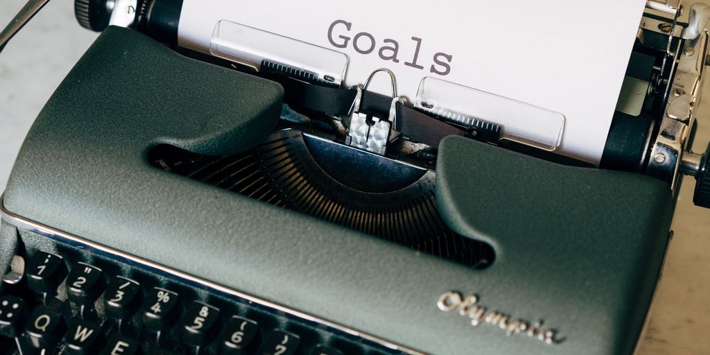 12 Strategies for Setting Goals You Can Actually Achieve and Thus Stay Motivated