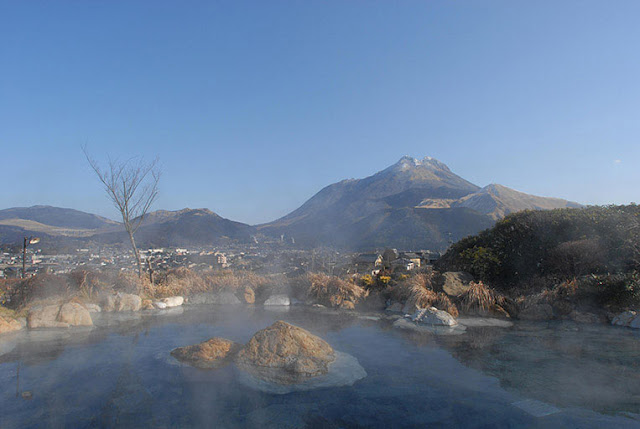 Đến thị trấn Yufuin tận hưởng sự bình yên và ngắm vẻ đẹp hồ Shikata