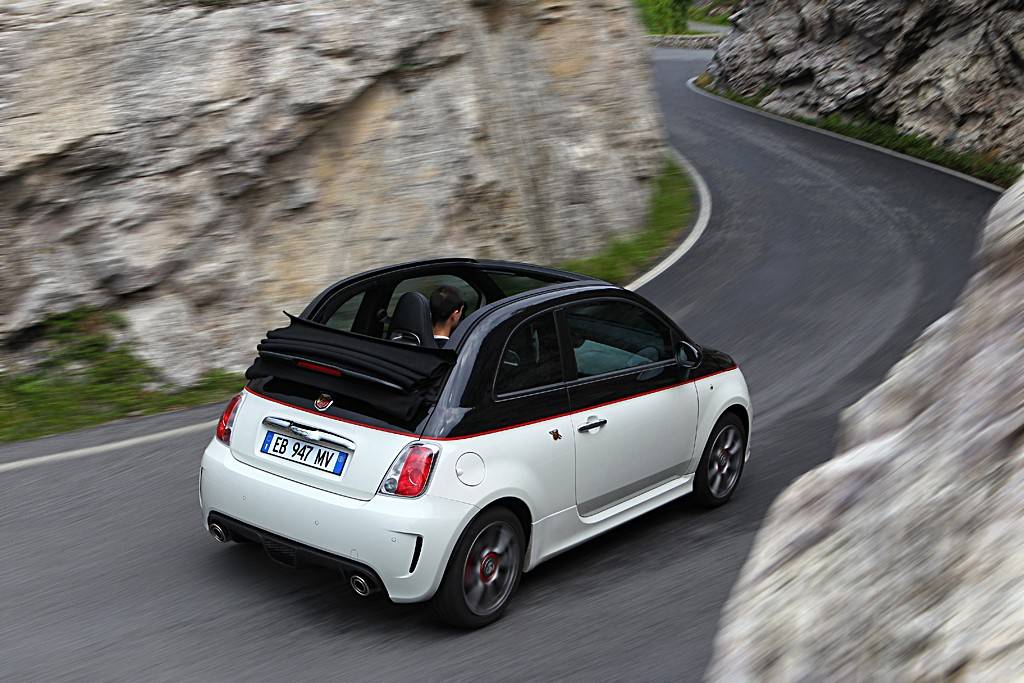 On the Road Abarth 500C 2010 2011