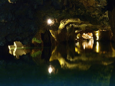 Beautiful Underground Lakes Around the world