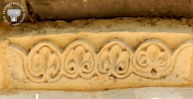 SABRAN (30) - Chapelle romane Saint-Julien-de-Pistrin (XIIe siècle)