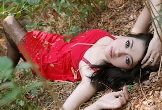 Rini_Yulianti sensual photo