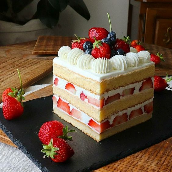 Fabulous Flavours and Easy Cake Decorating Ideas With Fruit