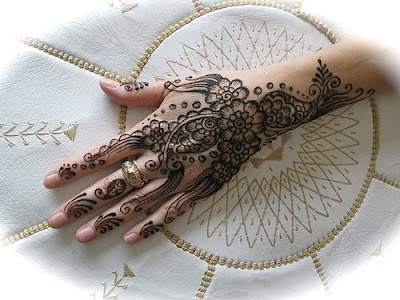 Latest Mehndi Designs for Girls