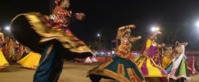 5 popular folk dances from Gujarat