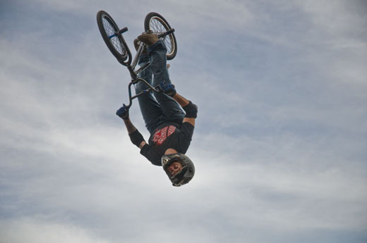 <i>extreme sports photo 02</i>