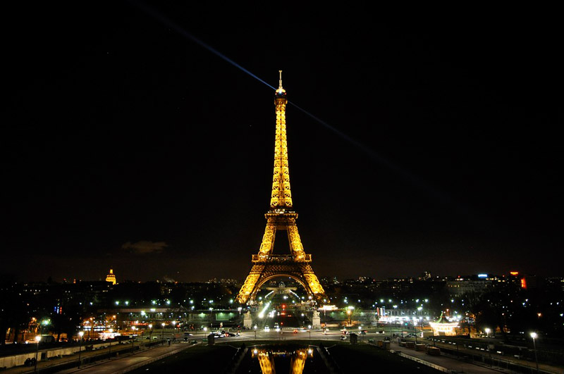 Why 1 A.M. Is The Best Time To See The Eiffel Tower