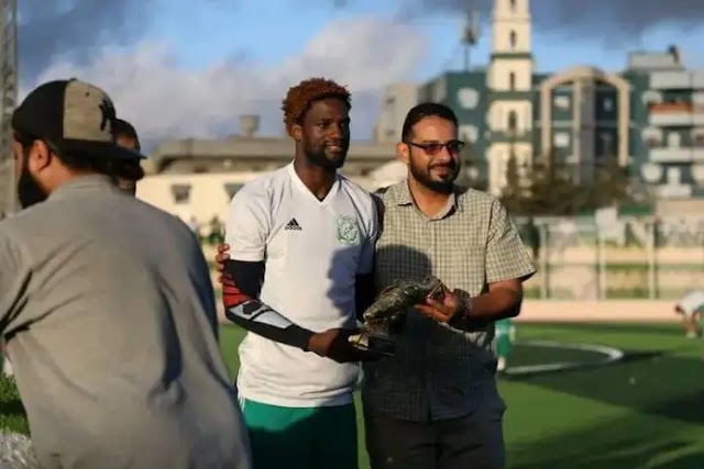 Ary Papel galardoado com “Bota de Ouro” no futebol líbio