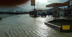  Μετά την καταιγίδα που ξέσπασε στην Πρέβεζα, αρκετά προβλήματα προκλήθηκαν  τόσο την πόλη όσο και τις γύρω περιοχές. Η έντονη βροχόπτωση αλ...