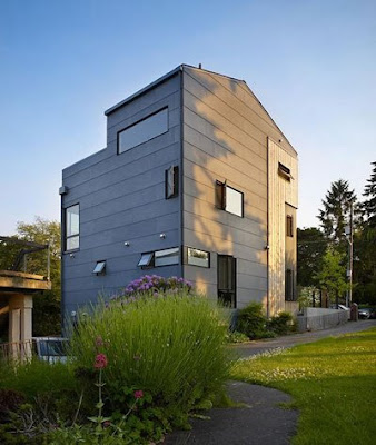 Lobster Boat Residence in Portage Bay