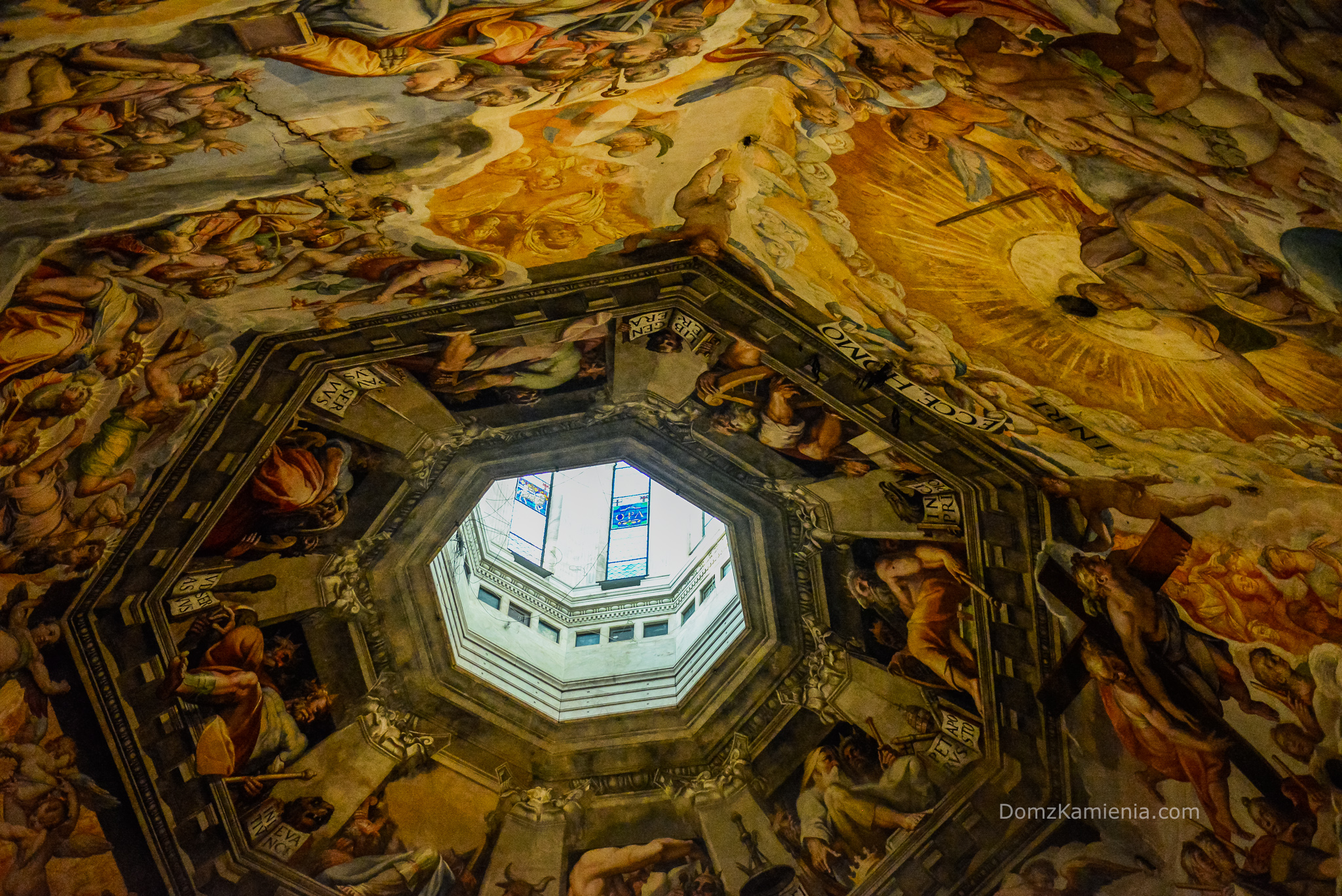Wejście na kopułę Duomo, Dom z Kamienia blog Kasi Nowackiej