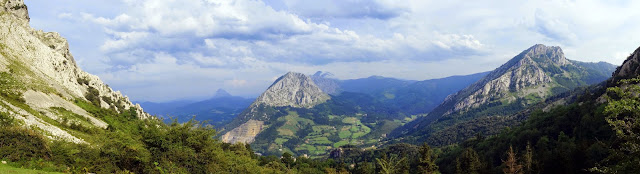 Desde subida Mugarra (964 m)