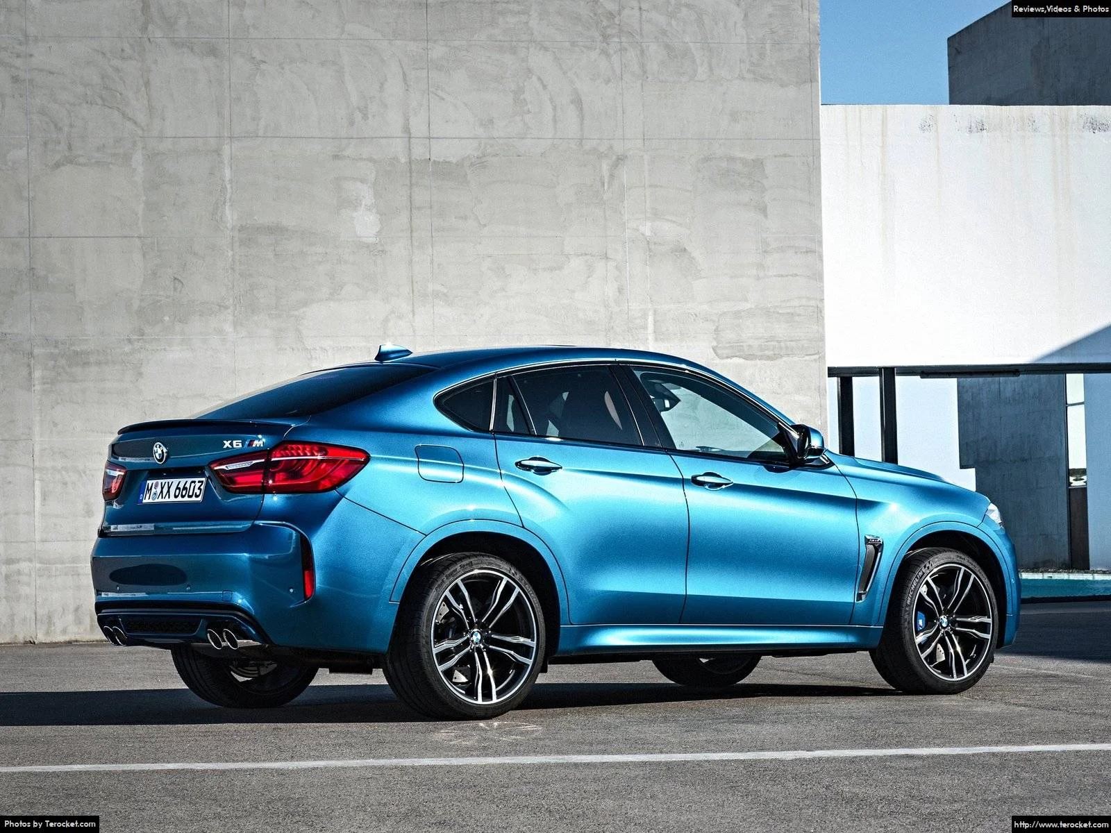 Hình ảnh xe ô tô BMW X6 M 2016 & nội ngoại thất