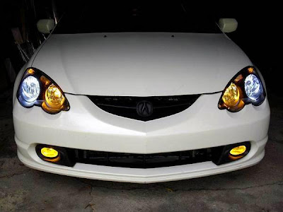 White Acura RSX with 14K HID's