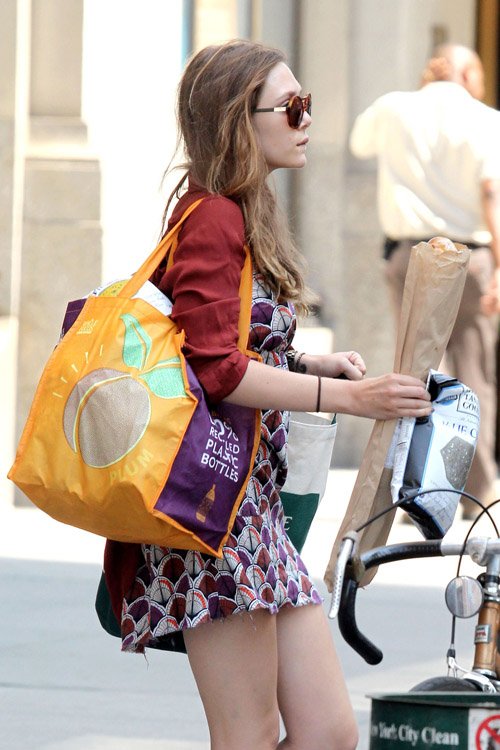 Elizabeth Olsen Hits Up Whole Foods in NYC » Gossip | Elizabeth Olsen