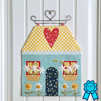 Carnation Cottage Mini Quilt ©Copyright 2023 Belinda Karls-Nace/Blue Ribbon Designs, LLC http://www.blueribbondesigns.blogspot.com