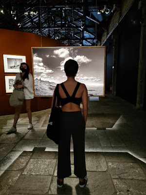 Eu visitando  a exposição "Amazônia" mostra de Sebastião Salgado