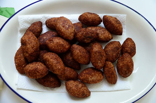 Kibbeh footballs platter above