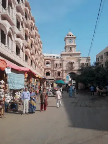 मंदिर प्रवेशद्वार,वड़ताल