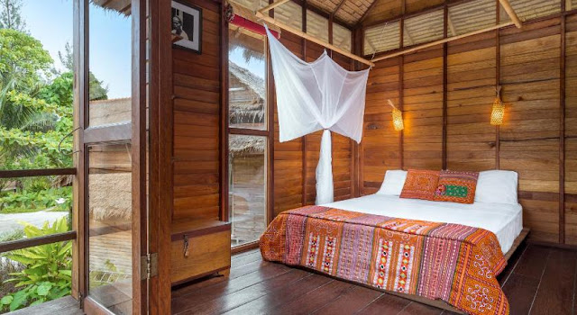 Castaway 's Room, Lipe