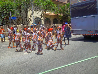 Desfile da primavera - Escola Mundo Encantado do Saber