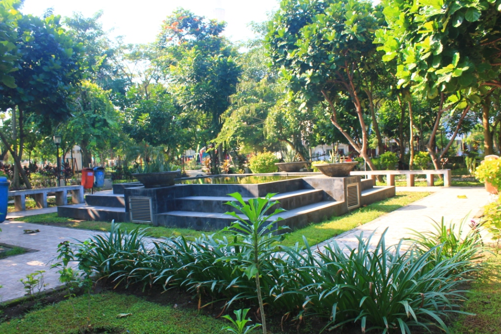 Taman Kilisuci Pare Kediri Silviananoerita