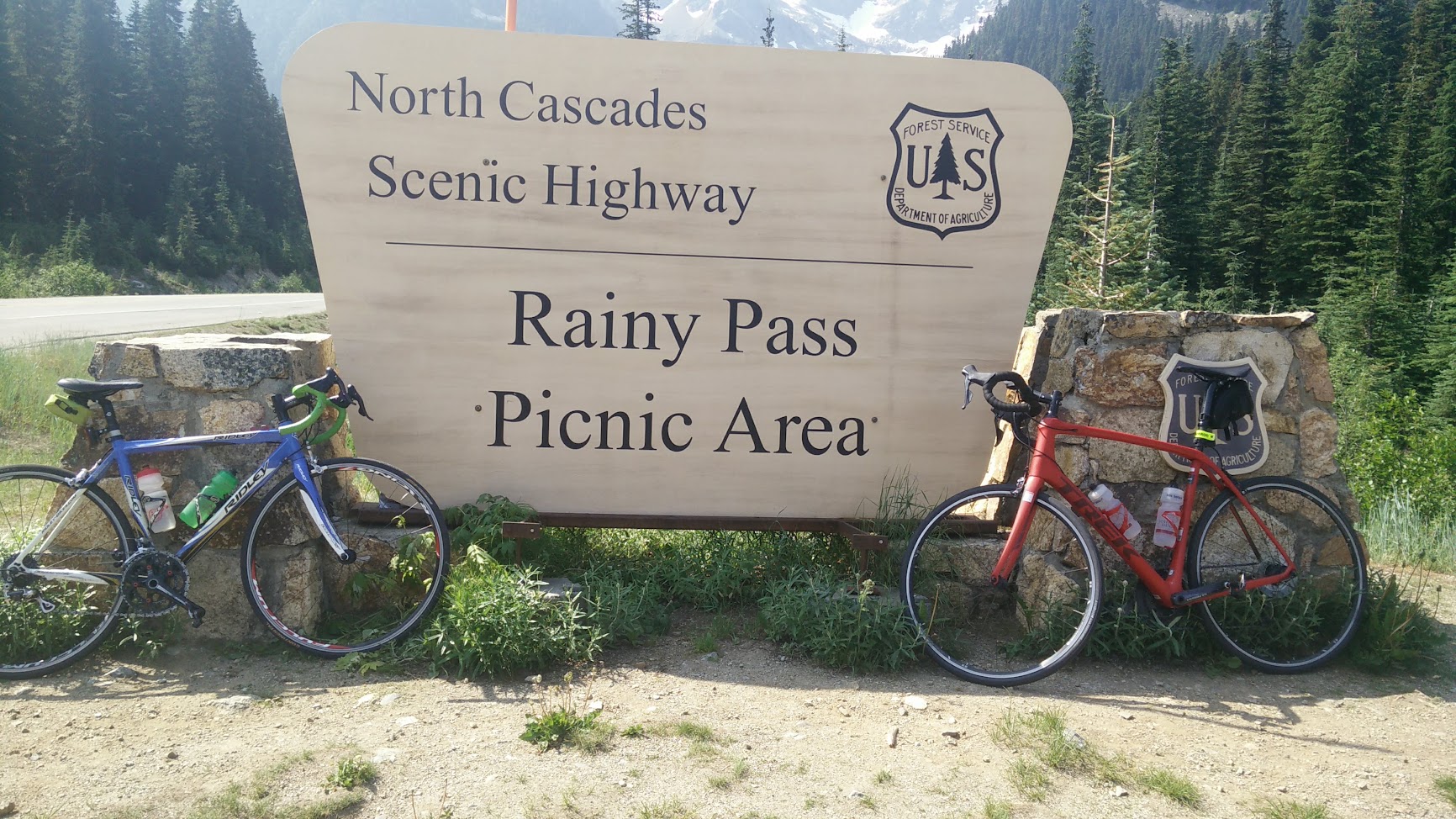 Rainy Pass Lookout area