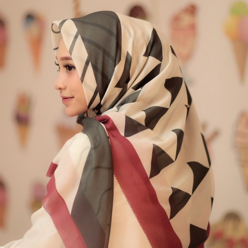 Hijab Square Voal Motif Uncle Racing Eye Laser Cutari