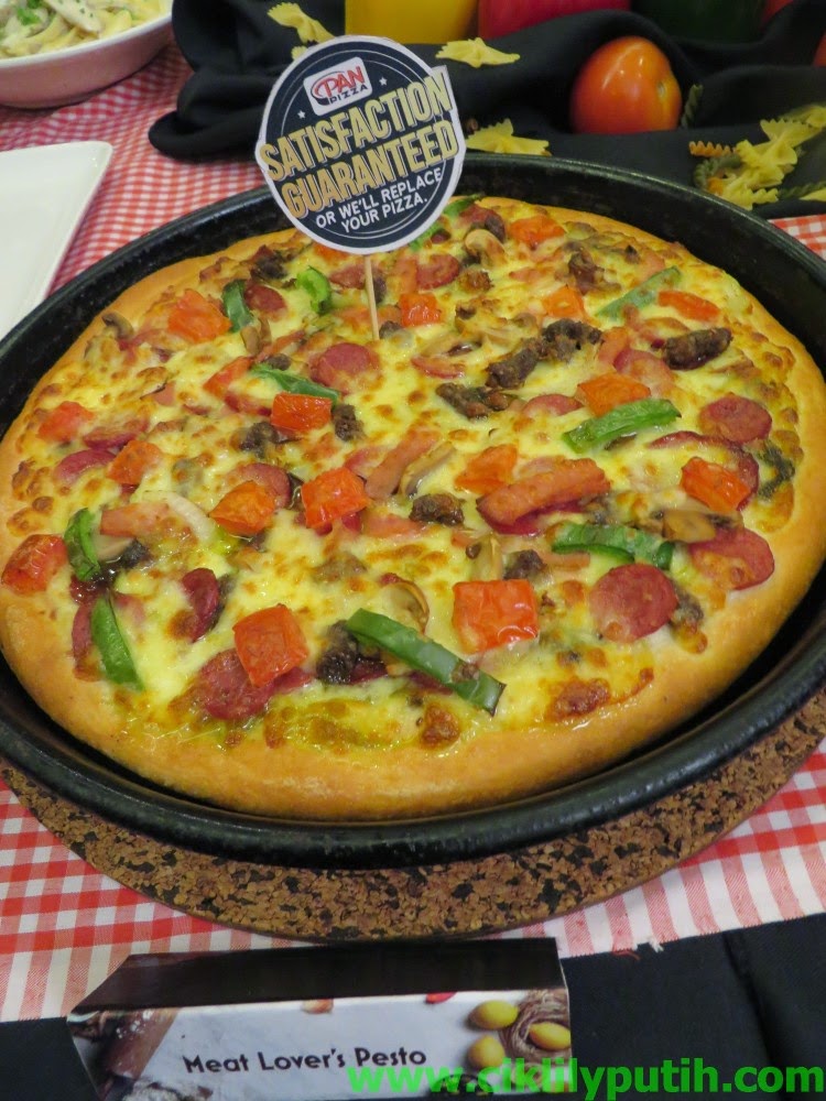 CikLilyPutih The Lifestyle Blogger: Jom Makan Pizza Pan 