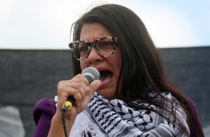 Deputada Americana Rashida Tlaib faz parte de grupo privado do Facebook que glorificou o massacre do Hamas
