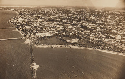 Foto aérea de Fortaleza anos 60 - orla detalhe ponte