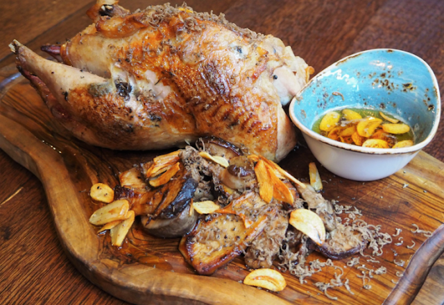 Dinner recipe: Pheasant from the oven with oyster mushrooms, garlic and truffle butter