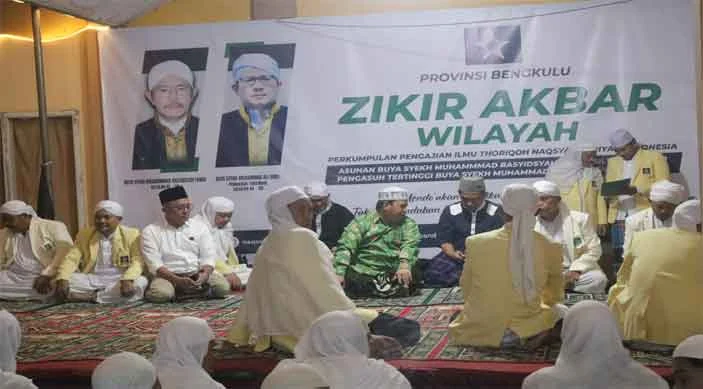 Dzikir Akbar Tahun Baru: Tarekat Naqsabandiyah Deklarasikan Dukungan untuk Kemenangan Prabowo-Gibran