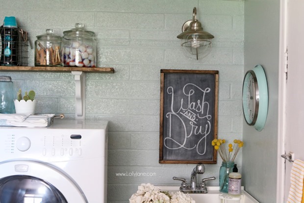 Easy-Laundry-Room-Refresh-Glass-Jars-Organization