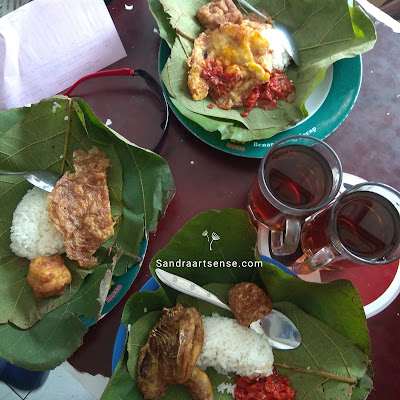 Nasi jamblang Bang Dul Cirebon