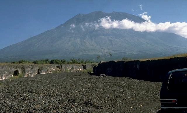 Gunung di Bali akan Ditetapkan sebagai Kawasan Suci, Aturan Pendakian Bakal Dikaji Ulang