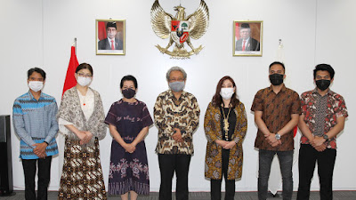 Bertemu Seniman dan Diaspora Indonesia di Osaka, Dubes RI: Berkontribusi bagi Bangsa Bisa Dilakukan di Mana Saja   