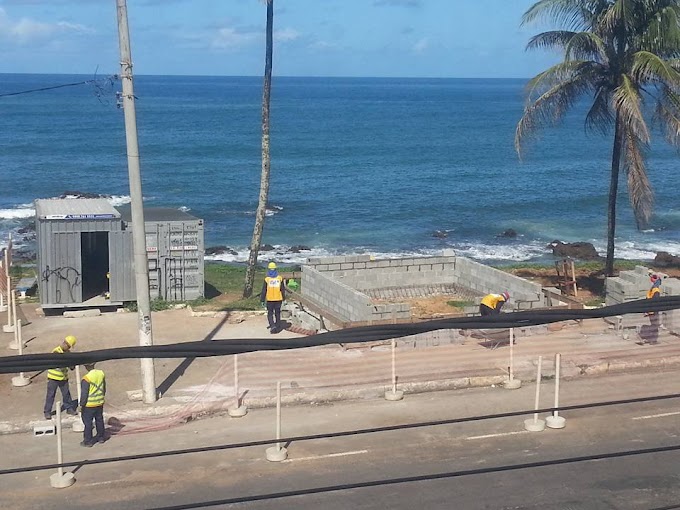 O "trambolho" em construção na orla da Paciência é da Coelba. Como é que a prefeitura autoriza uma obra dessa é que não dá para entender