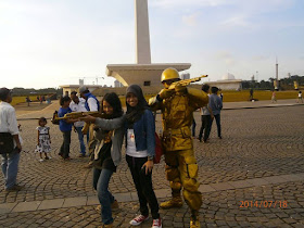 Waktu mba dan adek di Monas