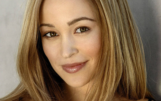 Autumn Reeser pretty