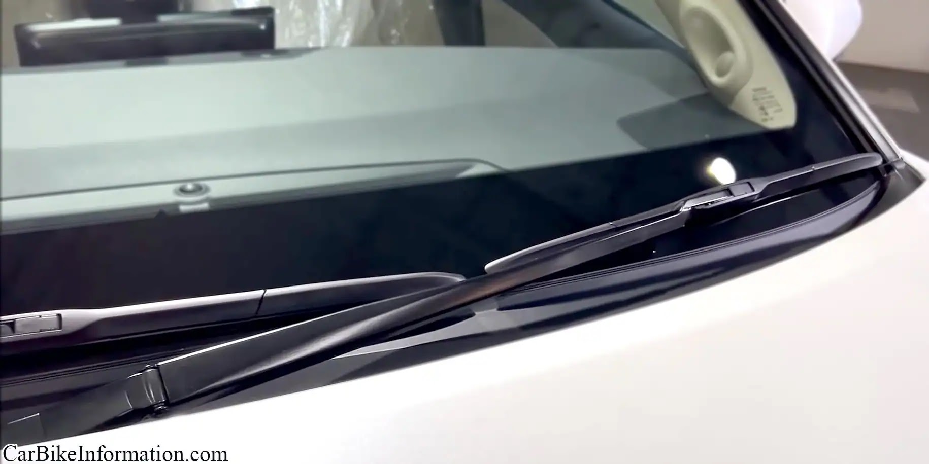 Toyota Camry Front Wiper