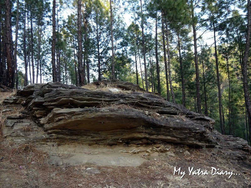 Lakhudiyar caves prehistoric paintings in Almora Uttarakhand