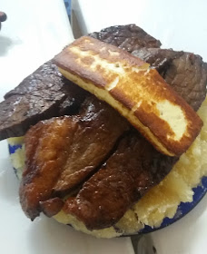 Comidas e bebidas típicas de Recife (Pernambuco) - carne de sol com macaxeira