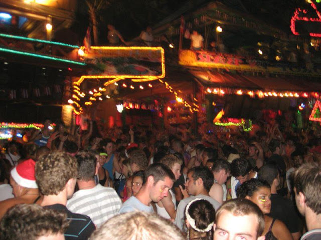 Koh Phangan Full Moon Party dates: just keeps going on and on.