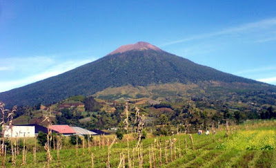 Kumpulan Foto Gunung Slamet Yang Memukau Mata