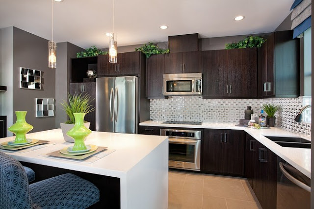 Dark Kitchen Cabinets for Various Kitchen Spaces