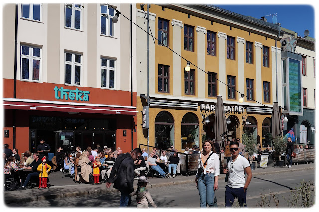 Utsikt fra Grünerhaven uteservering i Grüners gate på Olaf Ryes plass på Grünerløkka i Oslo.