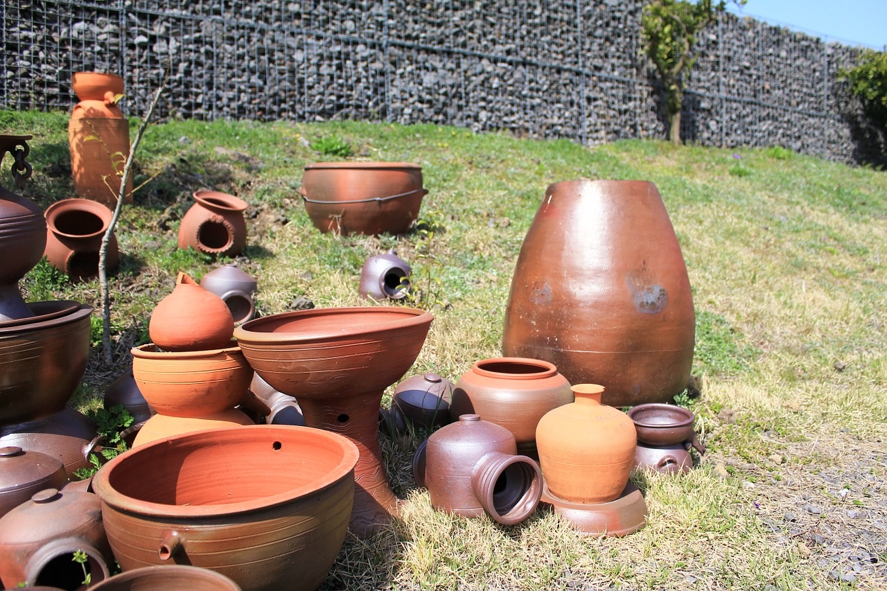 Cara Membuat  Keramik  dari  Tanah  Liat  Seperti Ahli Beserta 