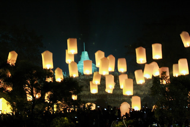 Perayaan Lampion Waisak di Yogyakarta